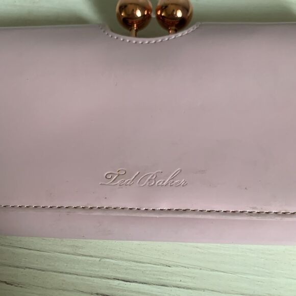 Ted Baker Light Pink Wallet With Rose Gold Snap Closure compartment - Picture 6 of 6